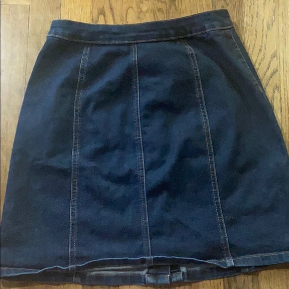 Button down Denim skirt - Picture 3 of 5